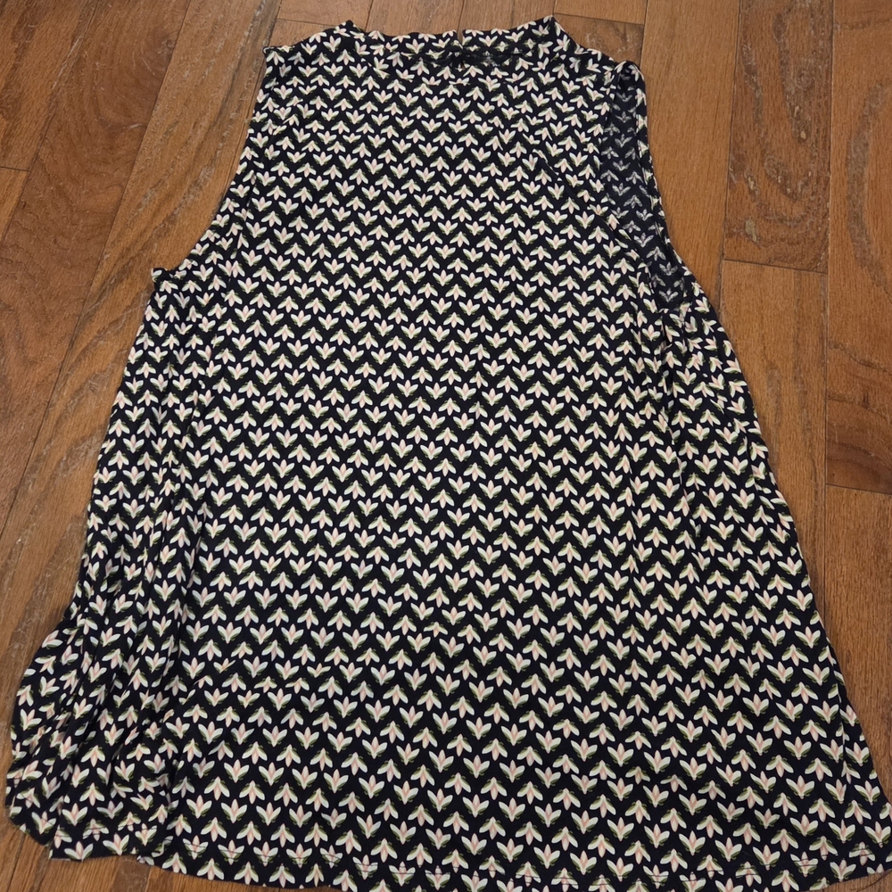 LOFT Black, Cream, And Pink Large Flower Bud Tunic